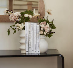 Pr. Vase bookends