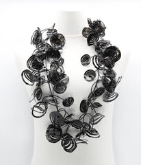 Swirling necklace