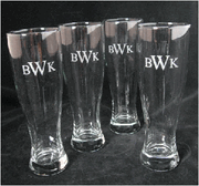 Set of 4 monogrammed pilsner glasses